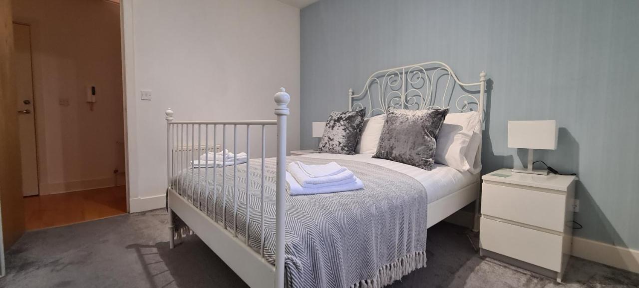 Pass The Keys Spacious 3Beds Flat Near City Centre - Free Parking 爱丁堡 外观 照片