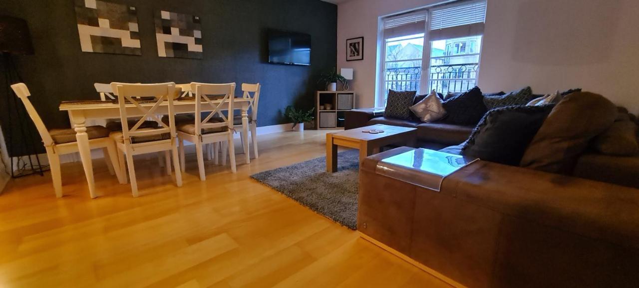 Pass The Keys Spacious 3Beds Flat Near City Centre - Free Parking 爱丁堡 外观 照片