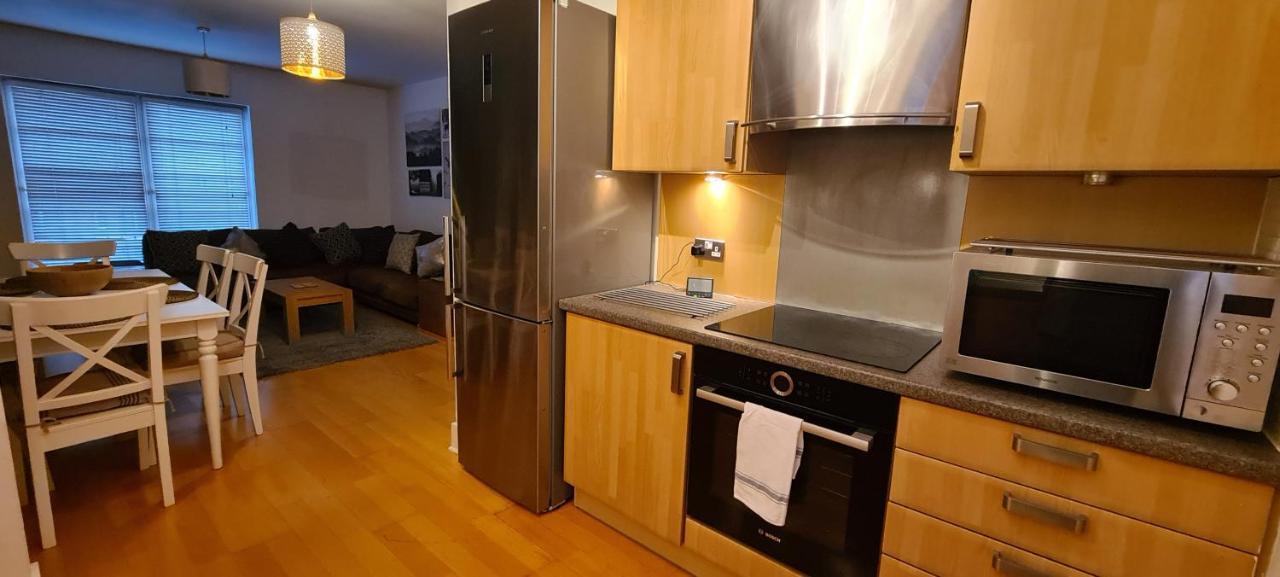 Pass The Keys Spacious 3Beds Flat Near City Centre - Free Parking 爱丁堡 外观 照片