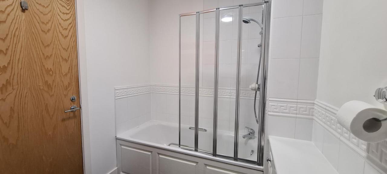 Pass The Keys Spacious 3Beds Flat Near City Centre - Free Parking 爱丁堡 外观 照片